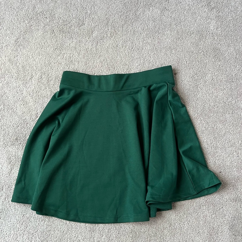 Elegant Green Women's Skirt